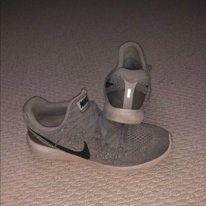 Nike Men’s Lunarlon Shoes 9.5